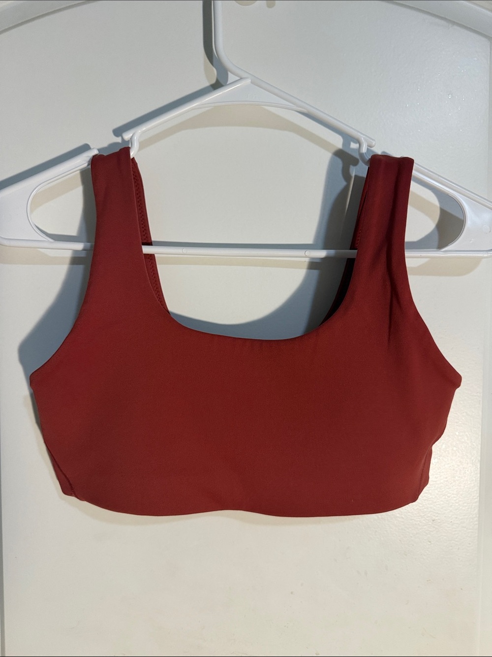 Women's Scoop Neck Sports Bra - Rust